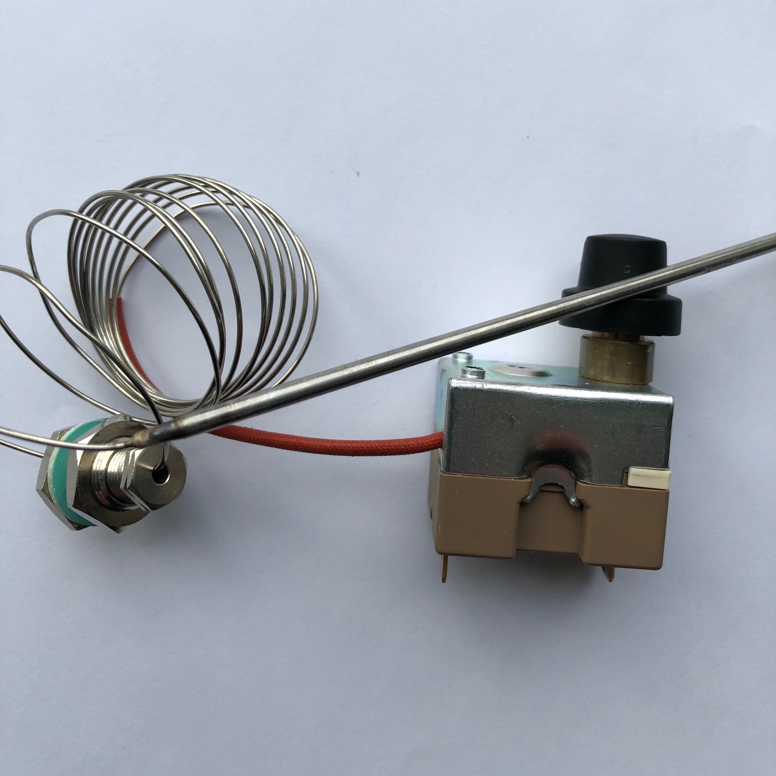 Терморегулятор-отсекатель капиллярный для духовки 318C с сальником и гайкой М9 55.13562.060