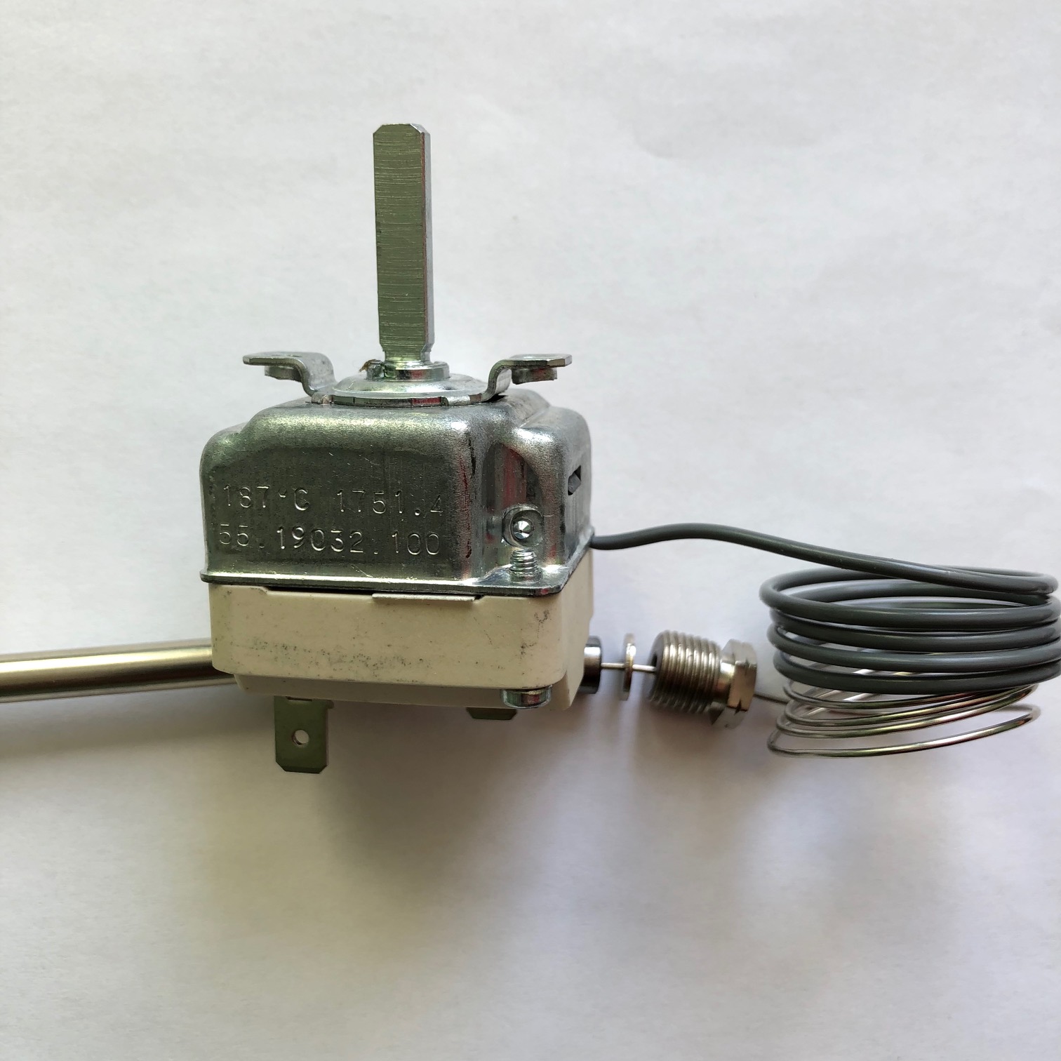 Терморегулятор капилярный для фритюрницы 187C, 1P с гайкой М10